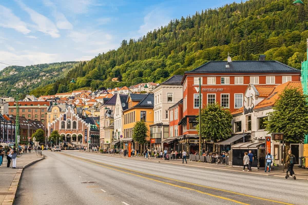 Dinbnb Apartments I 350M To Bryggen I Renovated 2023 I Quiet Top Apart Bergen Eksteriør billede