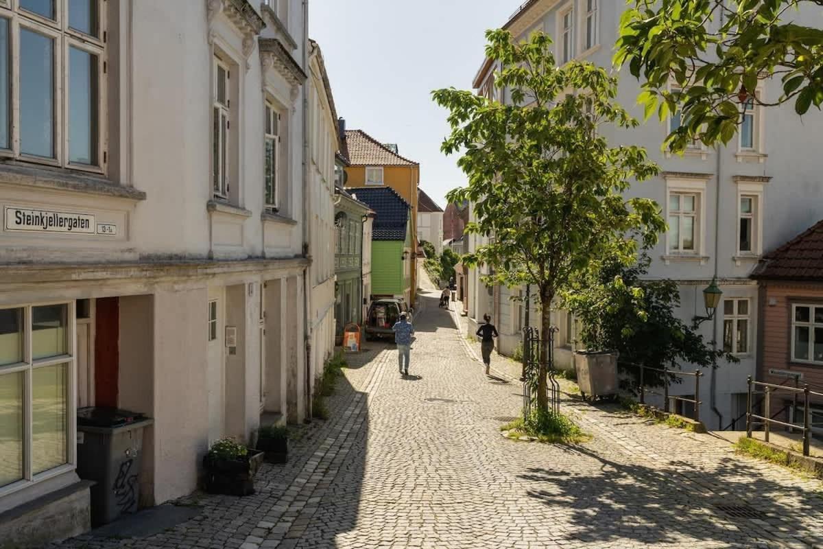 Dinbnb Apartments I 350M To Bryggen I Renovated 2023 I Quiet Top Apart Bergen Eksteriør billede